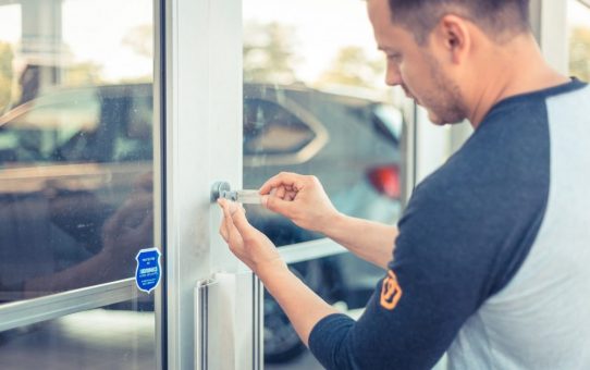 Feel Safe & Protected with the Help of a Professional Locksmith